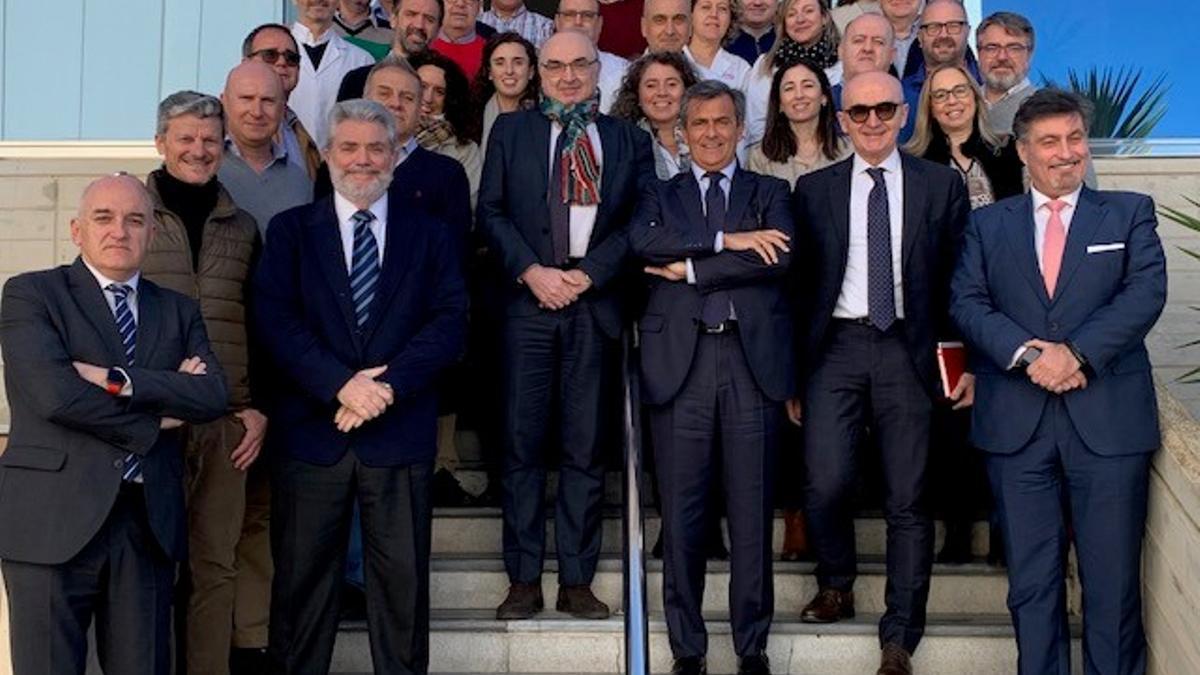 Foto de familia de la dirección general de Juver y la dirección general del grupo Conserve Italia