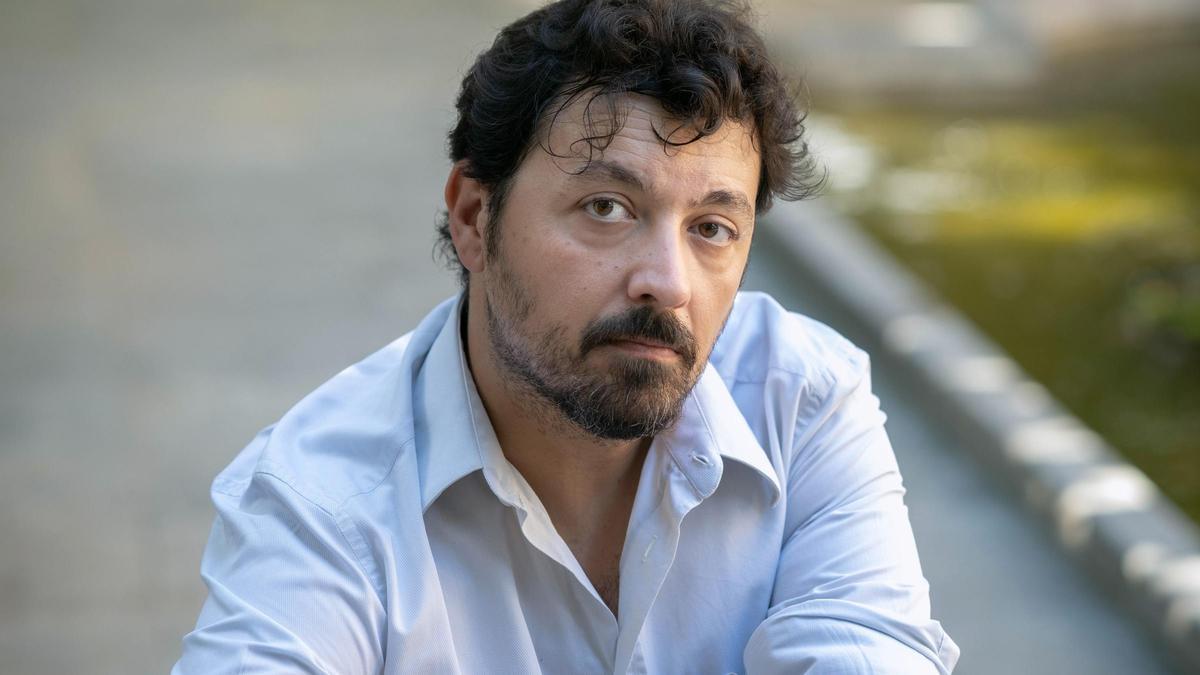El escritor Francisco Serrano, ganador del Premio Tusquets Editores de Novela por 'El corazón revolucionario del mundo'.