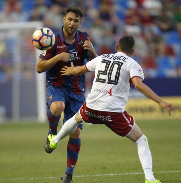 Levante - Huesca, en imágenes