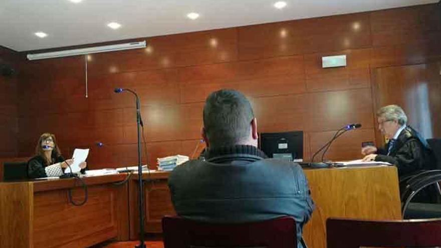 El dueño de las yeguas, absuelto, durante el juicio celebrado en Zamora.