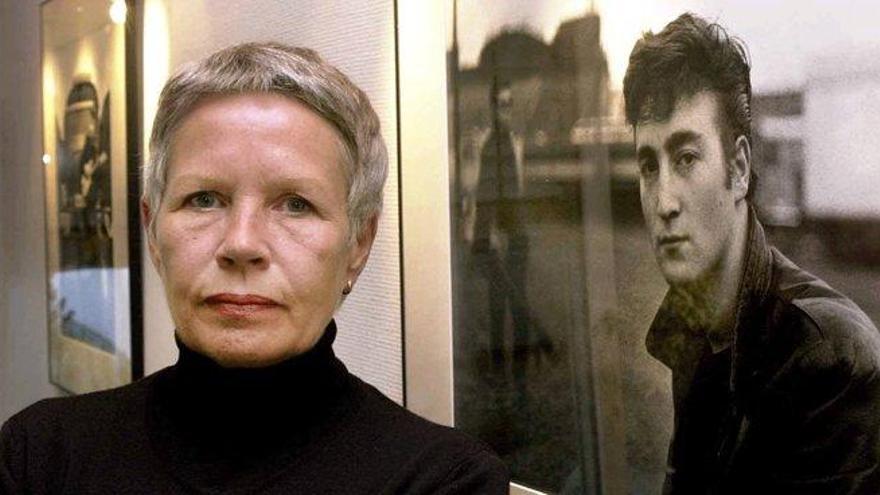 Muere Astrid Kirchherr, fotógrafa de los Beatles cuando eran quinteto