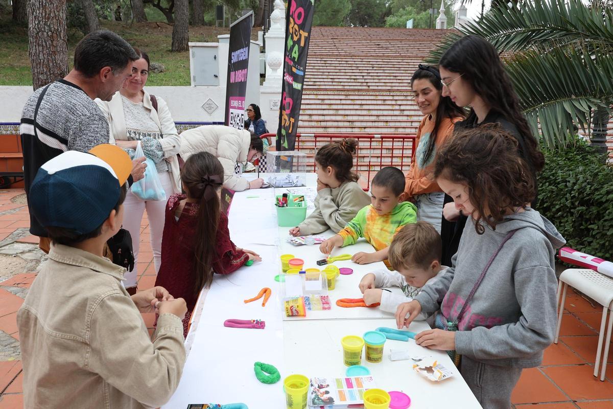 Fotogalería I Vila-real celebra la Festa de la Diversitat en el Termet Fotogalería I Vila-real celebra la Festa de la Diversitat en el Termet