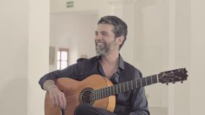 José Carlos Gómez, guitarrista de flamenco, autor de Las huellas de dios.