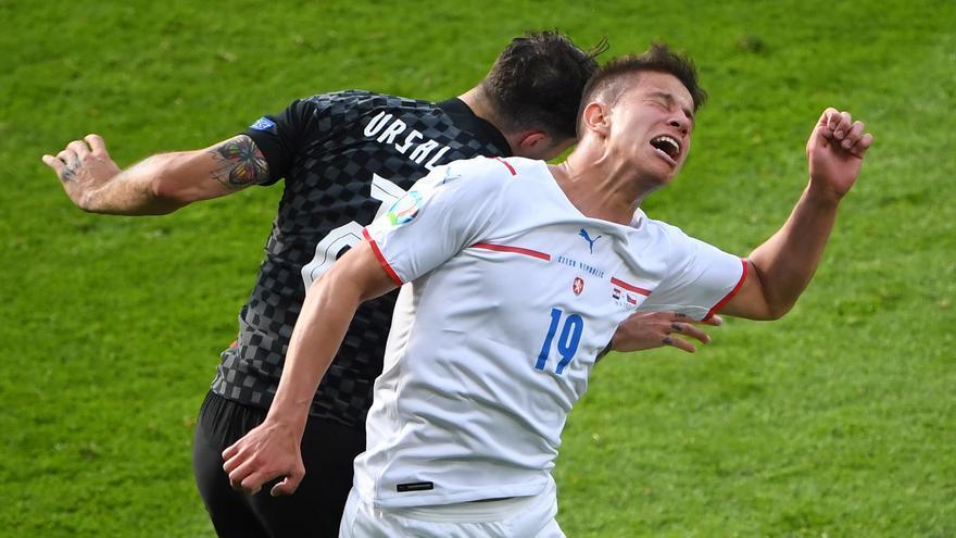 Croacia no pasa del empate ante la República Checa y se complica el pase