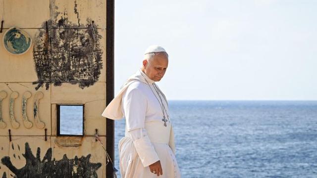 El Papa, al monument Porta d’Europa a Lampedusa, ahir. | TIZIANA FABI / AFP