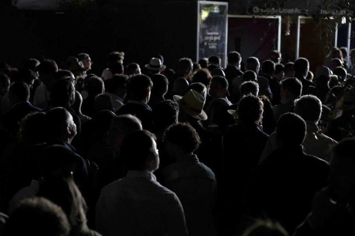 La fotografía 'Apagón', con la que Chema Moya ha obtenido el Gran Premio Carlos Gallego, además de ser la ganadora en la categoría de información general