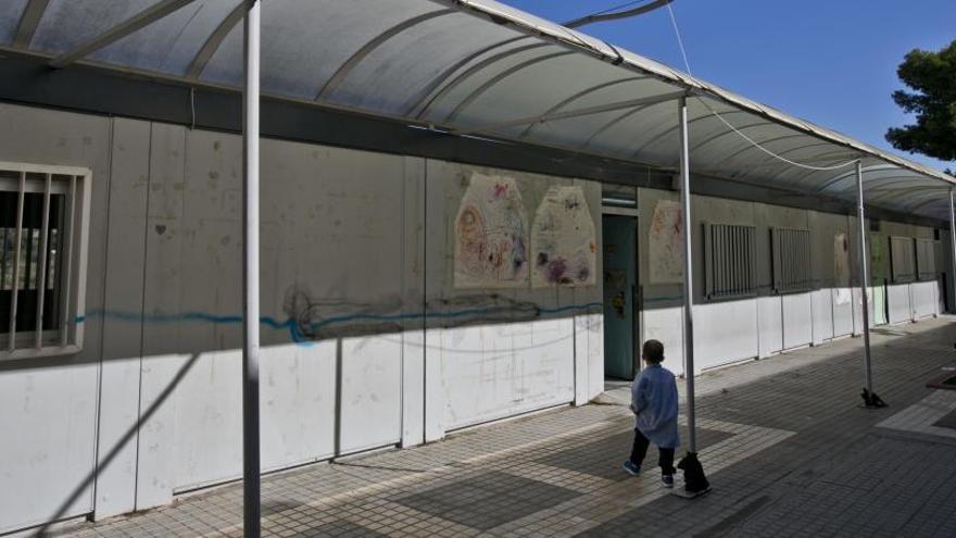 Aulas prefabricadas en el colegio de La Paz.