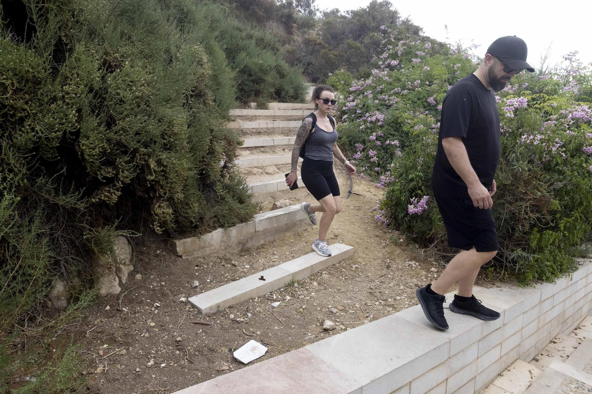 Mal estado y suciedad en el parque de la Ereta en Alicante