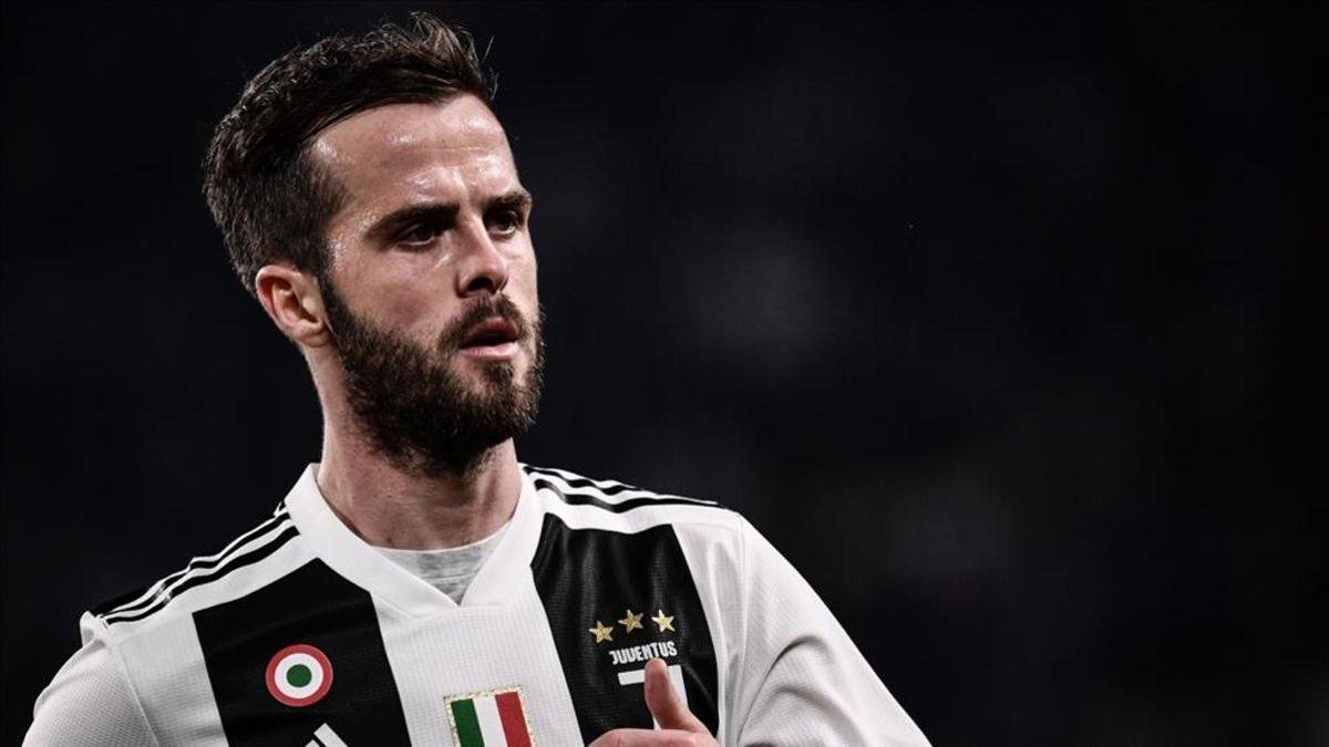 Pjanic, cerca del Barça