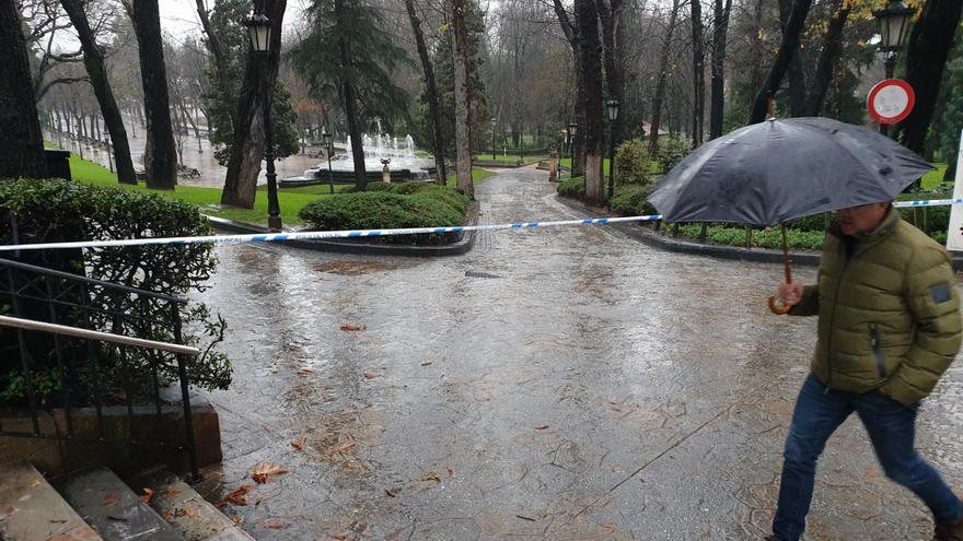 Cerrado el Campo San Francisco en previsión del riesgo del temporal