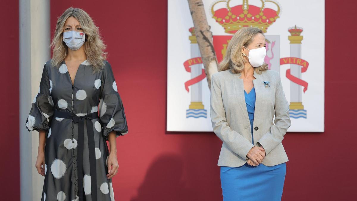 Las vicepresidentas Yolanda Díaz y Nadia Calviño.