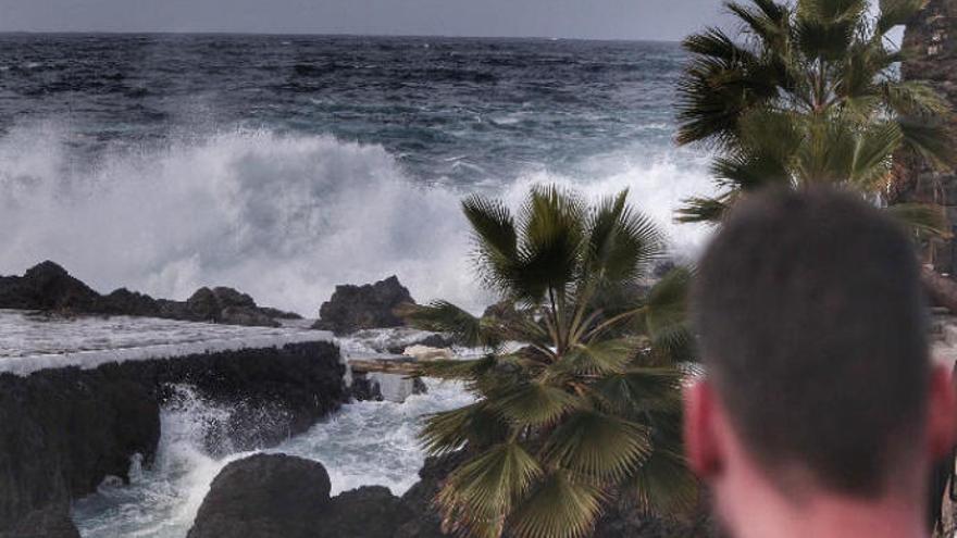 Temporal marítimo en Garachico