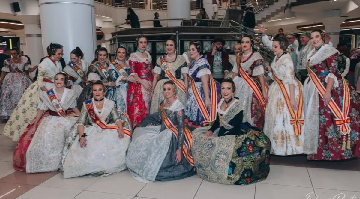 Falleras mayores de la Agrupación Olivereta