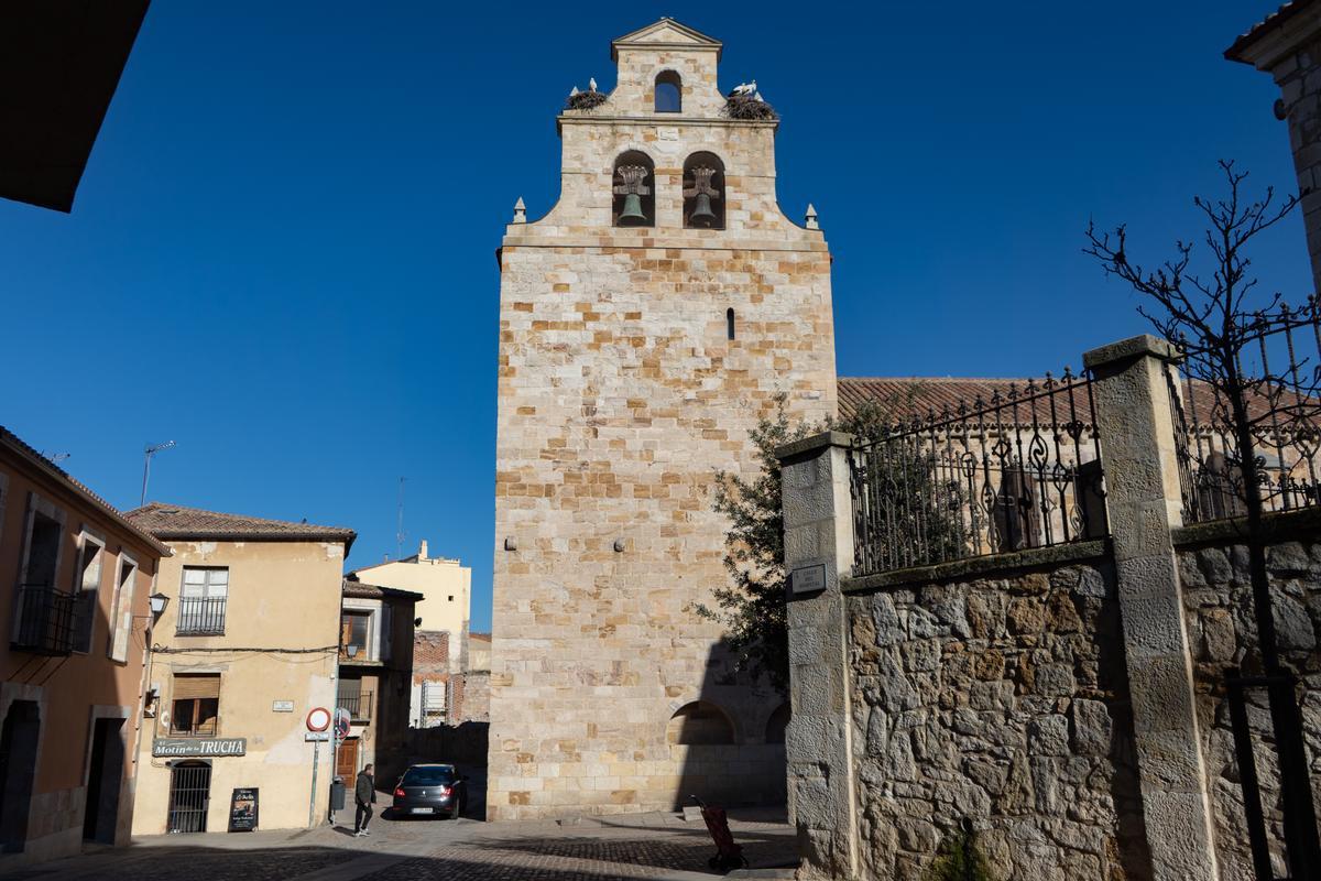 Espadaña de Santa María la Nueva.