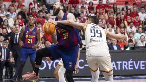 El Barça supera el Múrcia i el Madrid acaba humiliat