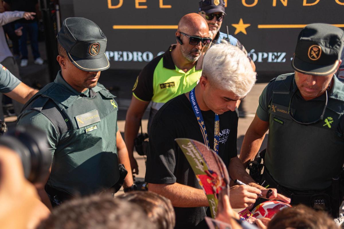 Así fue el recibimiento de Pedri en Tegueste