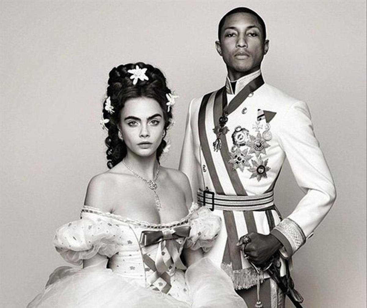 Cara Devingne i Pharrell Williams protagonitzen el ’fashion film’ de Chanel.