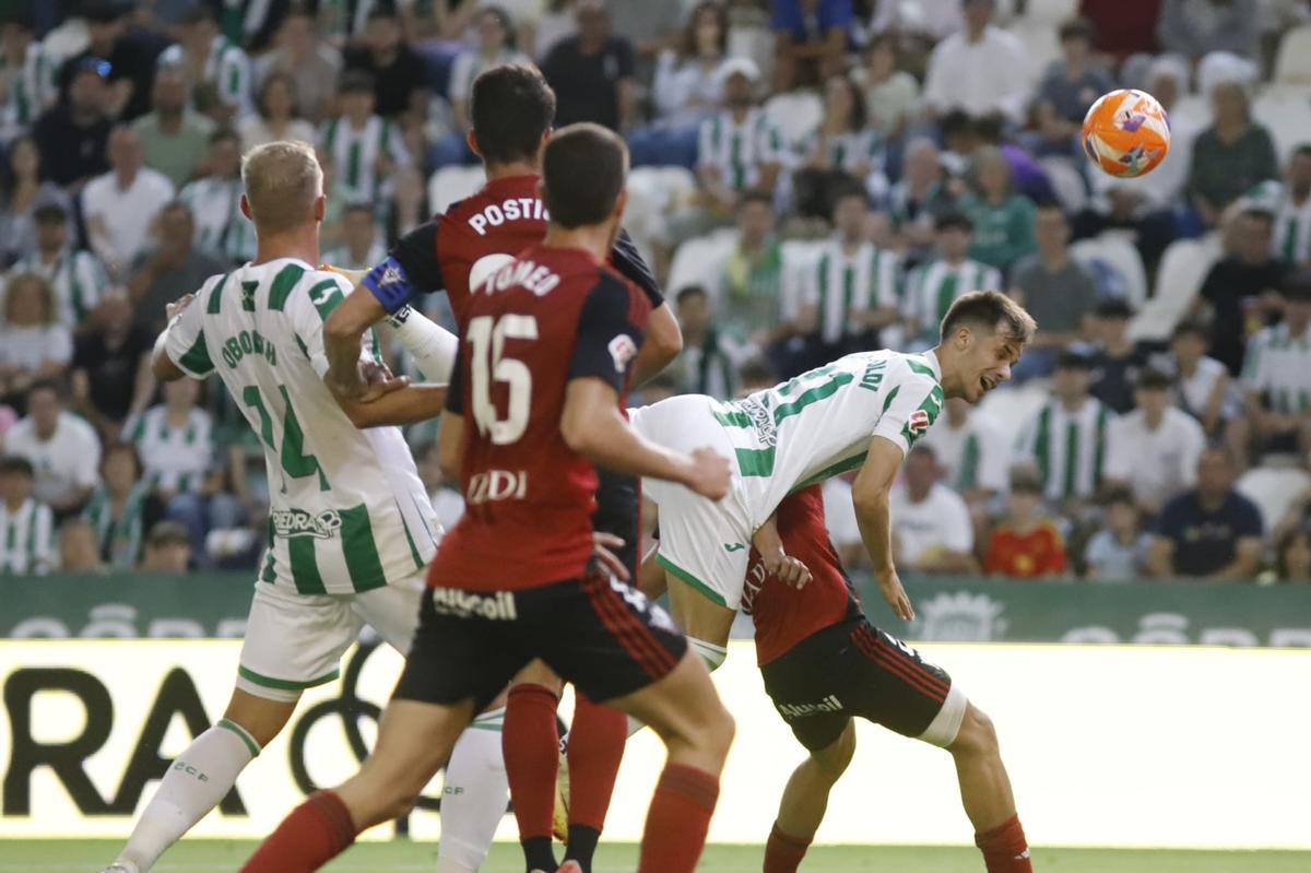 Córdoba CF-Mirandés: el partido de El Arcángel en imágenes