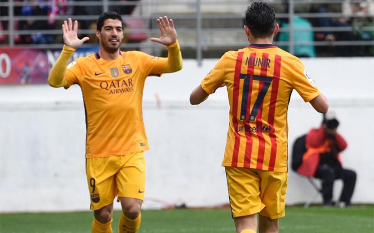 Munir entra por Luis Suárez