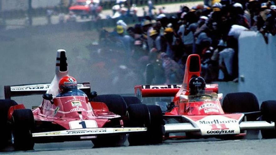 James Hunt y Niki Lauda en el GP de Brasil de 1976