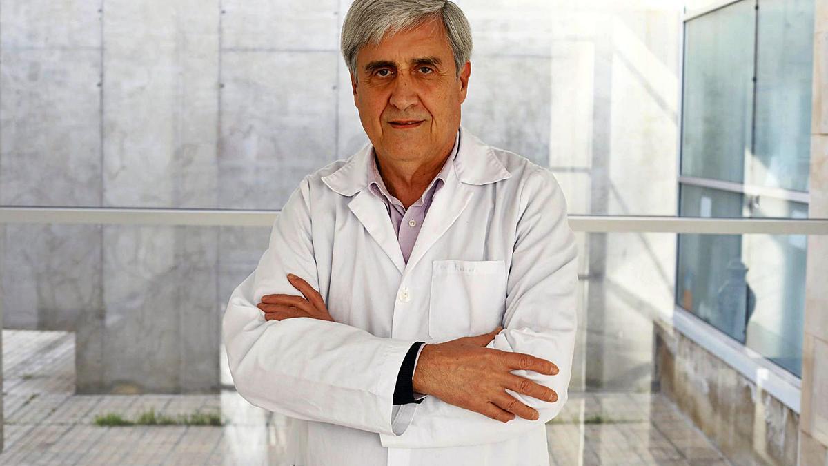 El científico Juan José Badiola ha participado en el Aula de la Ciencia de la Universidad de Alicante. |