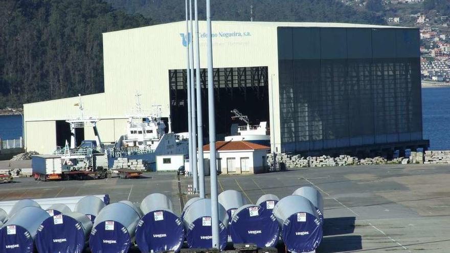 Terminal cubierta del Grupo Nogar en el Puerto de Marín. // S.A.