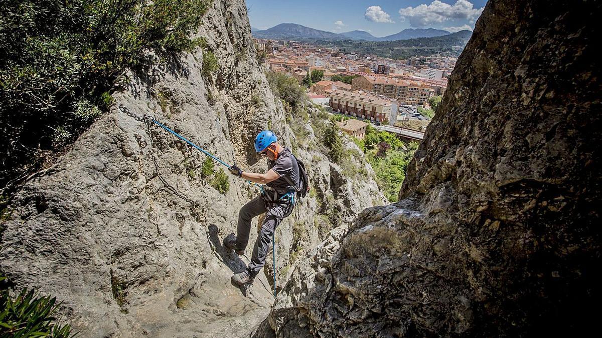 Un proyecto del Consell prohíbe la escalada en 200 puntos de la provincia