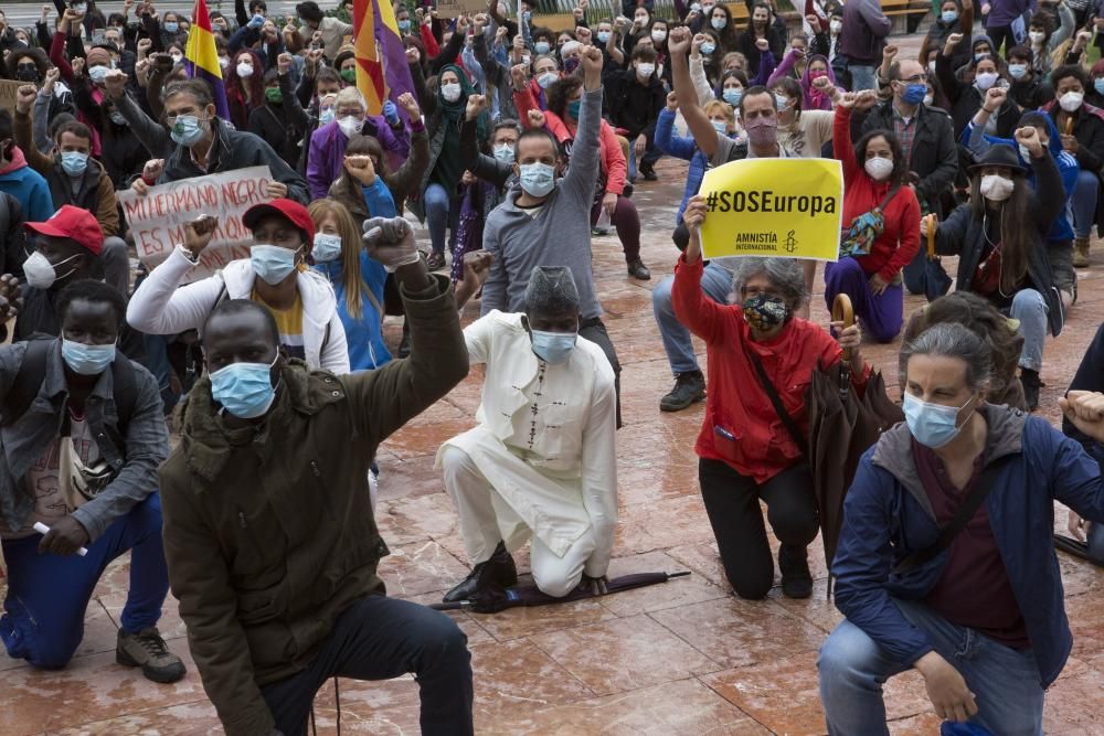 Concentración antirracista en Oviedo