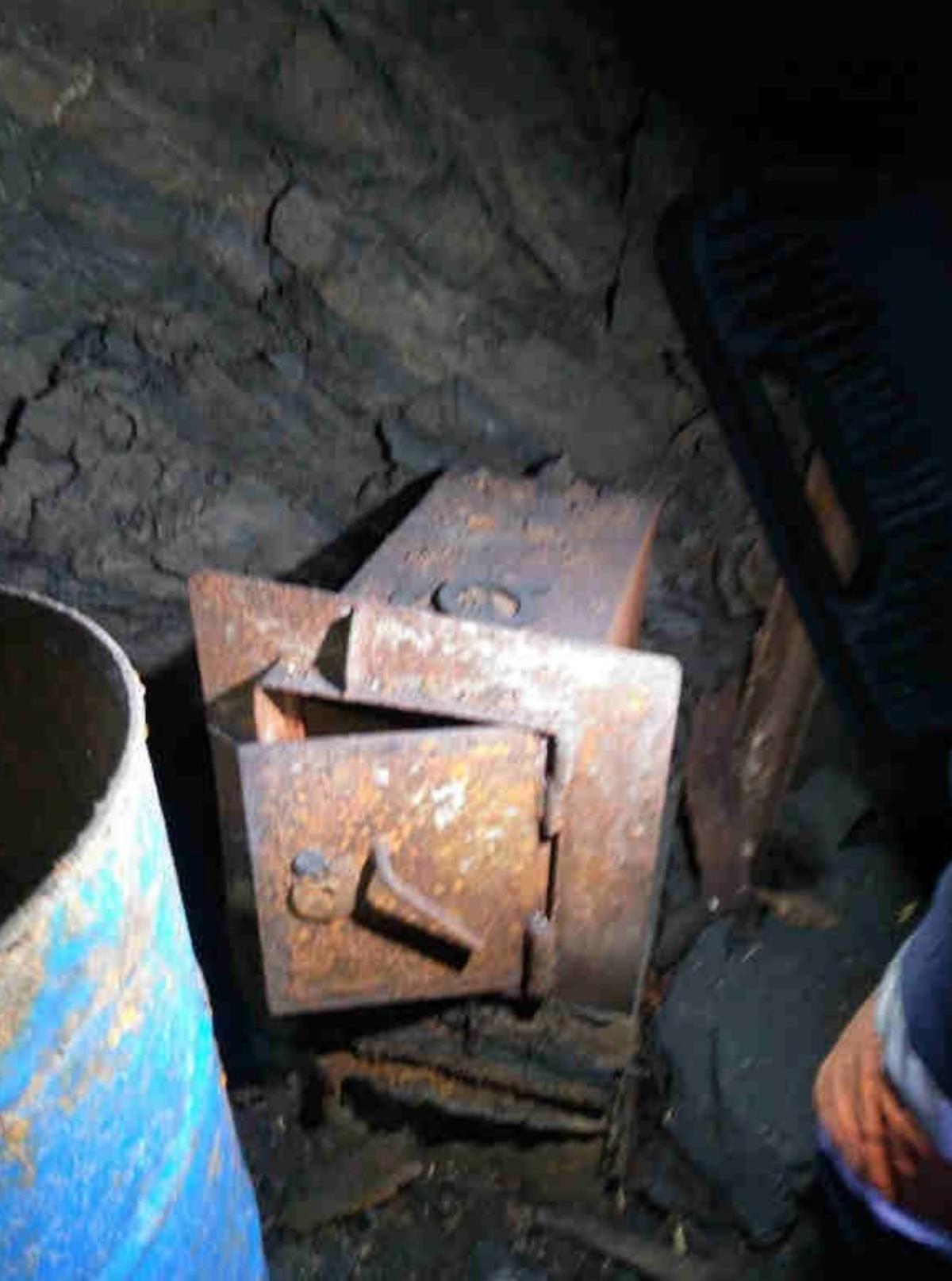 EN IMÁGENES: Así era "el peor de los chamizos": el espacio angosto y en riesgo de derrumbe en el que trabajaban los mineros que murieron en Cerredo