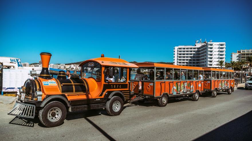 Vuelve Cala de Bou Express, la ruta de bares con música en vivo unidos por un tren