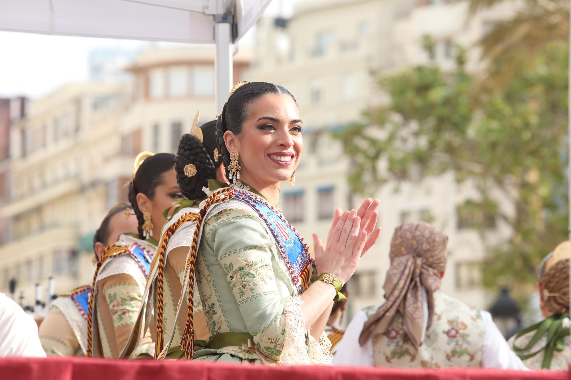 Carmen, la corte y falleras ilustres en la entrega de premios de las Fallas 2022