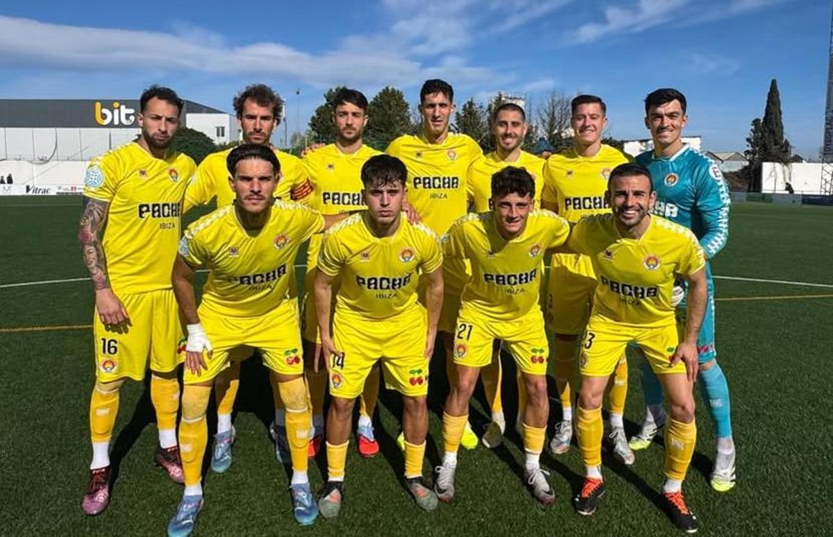 El once inicial de la SD Ibiza en el encuentro ante el Porreres