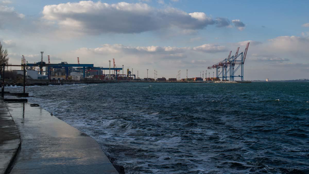 El puerto de Odesa, a orillas del mar Negro, en Ucrania