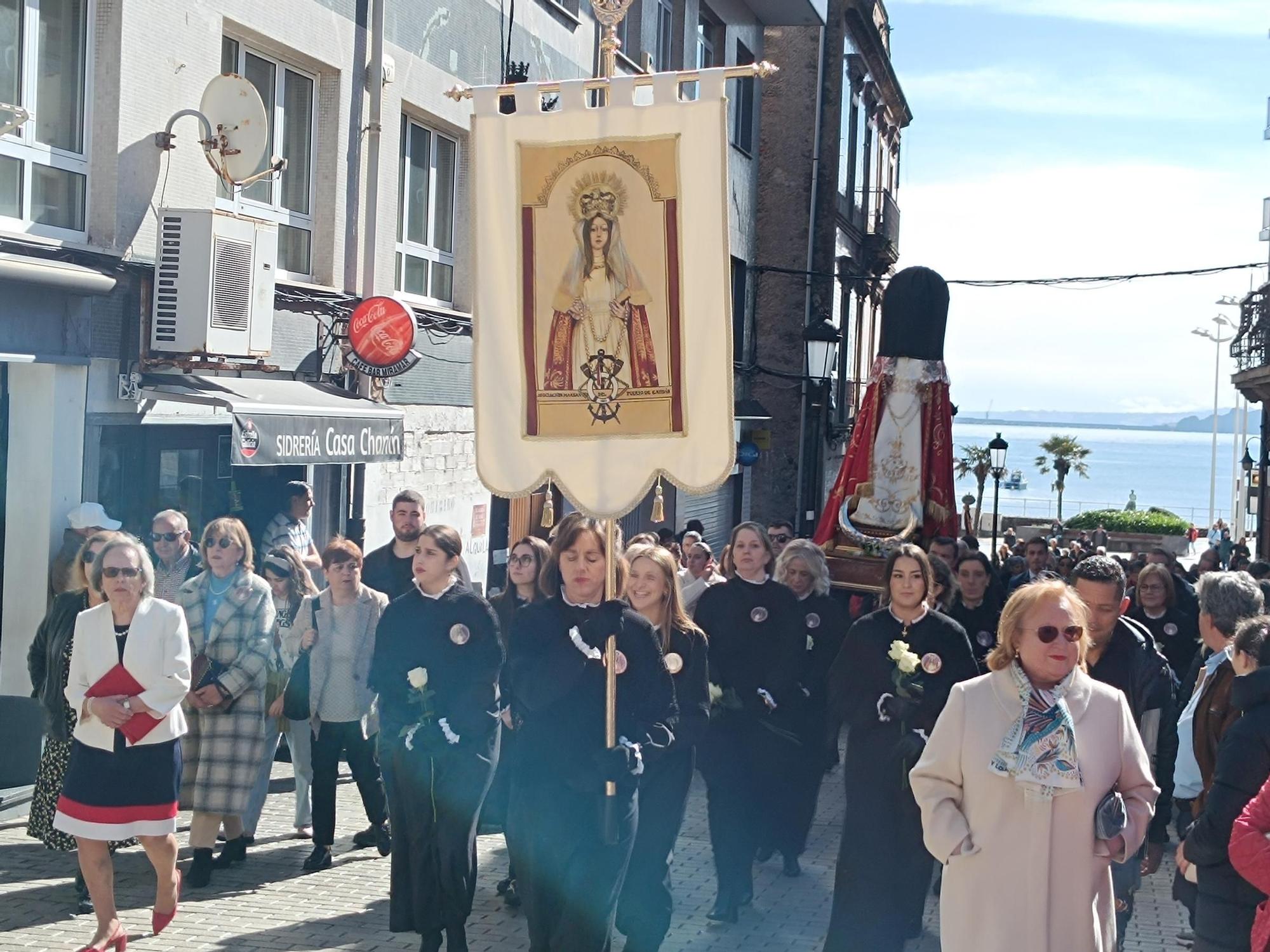 La procesión de "El Encuentro", pone fin a la Semana Santa candasina