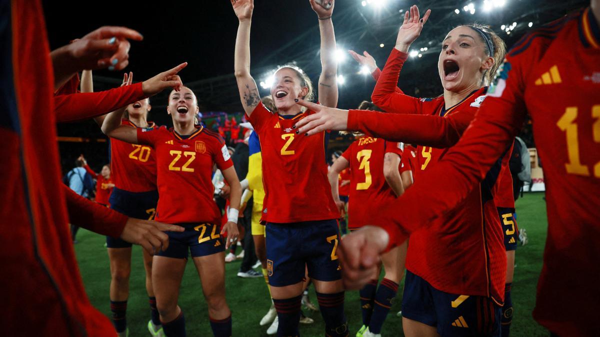 Las razones por las que Athenea y Sheila García no han firmado su renuncia a la selección española de fútbol