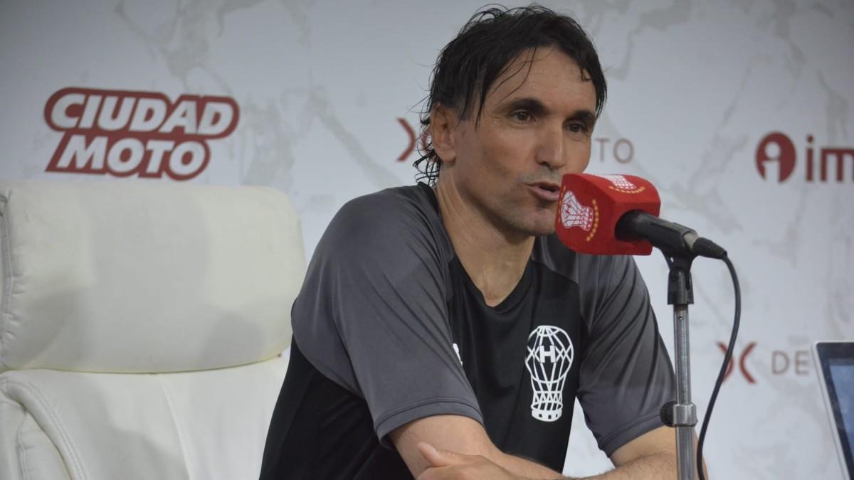 Diego Martínez durante su época en el CA Huracán