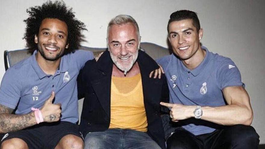 Gianluca Vacchi, con Marcelo y Cristiano Ronaldo