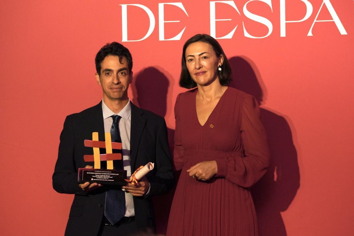 Bartolomé Marí Mayans recibe el premio Alimentos de España a la mejor bebida espirituosa con Indicación Geográfica 2025.