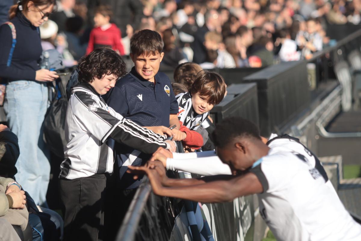 Galería | Búscate en el entrenamiento a puertas abiertas del CD Castellón