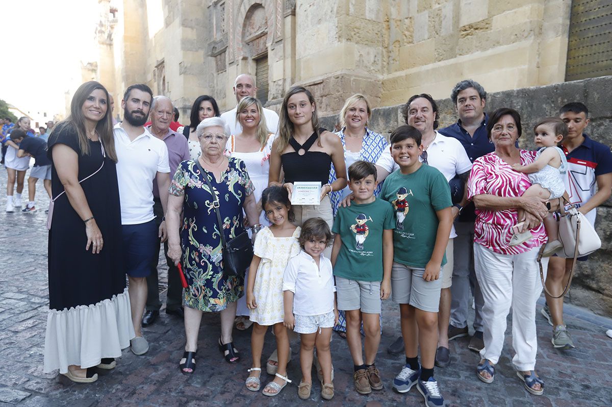 Alba Cerrato con su familia.