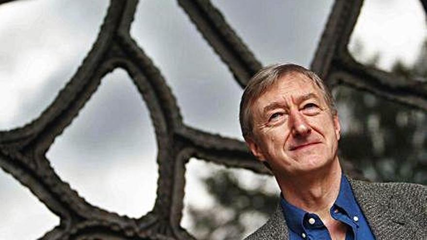 Julian Barnes.