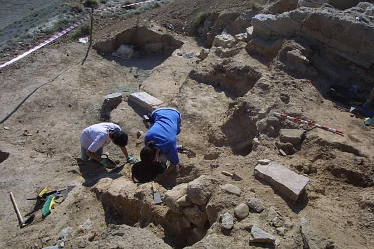 Excavaciones en el yacimiento de Segeda, ciudad cuya guerra modificó el calendario político romano.