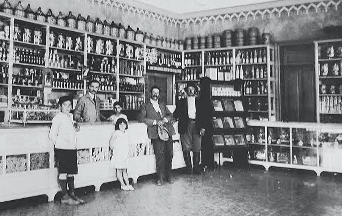 Emigrantes e viaxeiros do Morrazo (III)