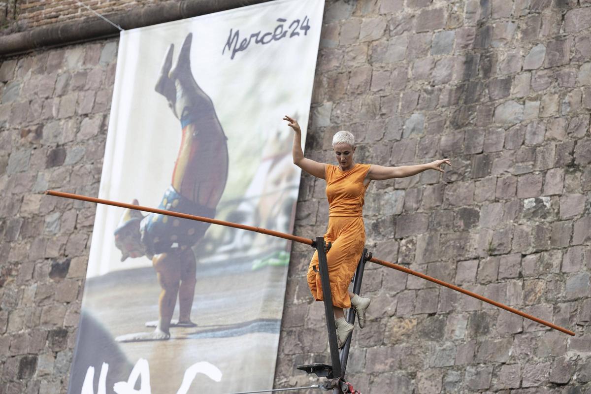 El castell de Munjüic se llena de circo como nuevo escenario de la Mercè