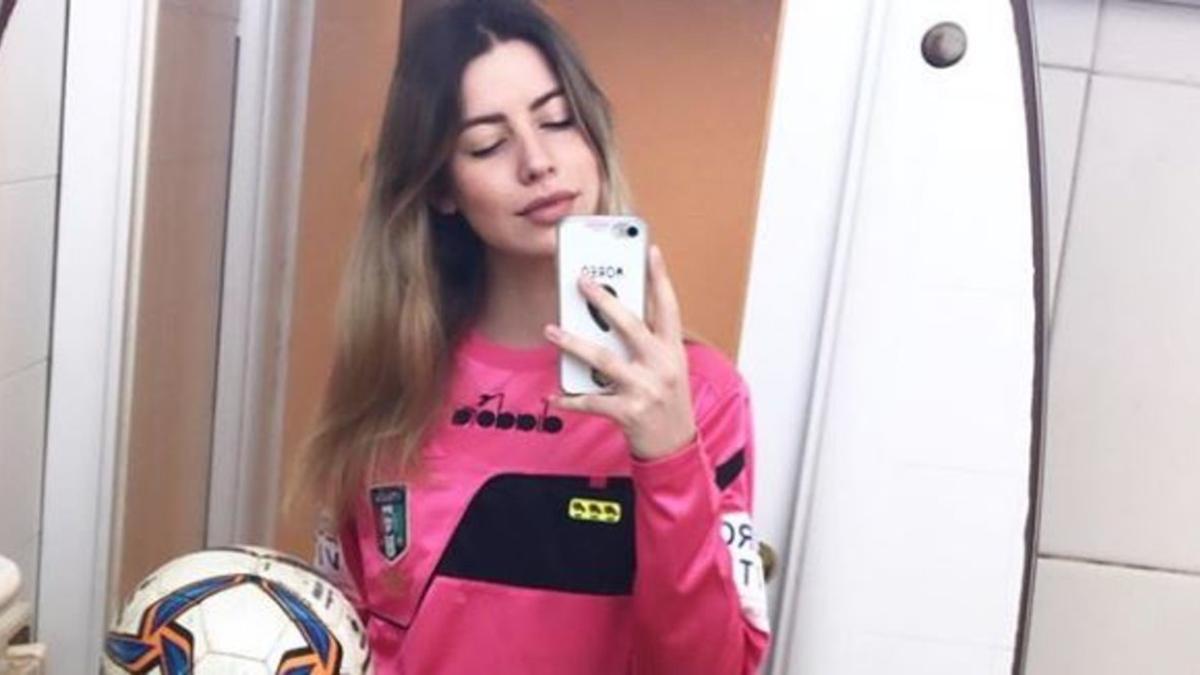 Una árbitra italiana recibe insultos sexistas y es acosada por futbolistas