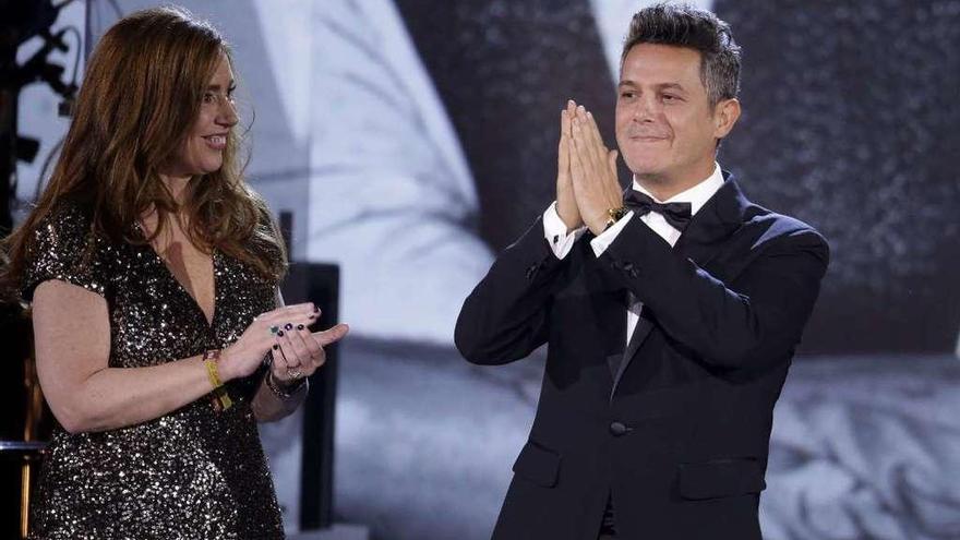 El cantante Alejandro Sanz durante la entrega del premio.