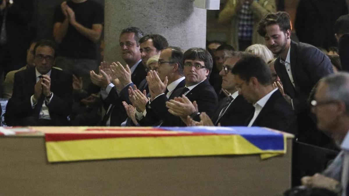 Puigdemont presidió el sepelio de Jacint Borràs