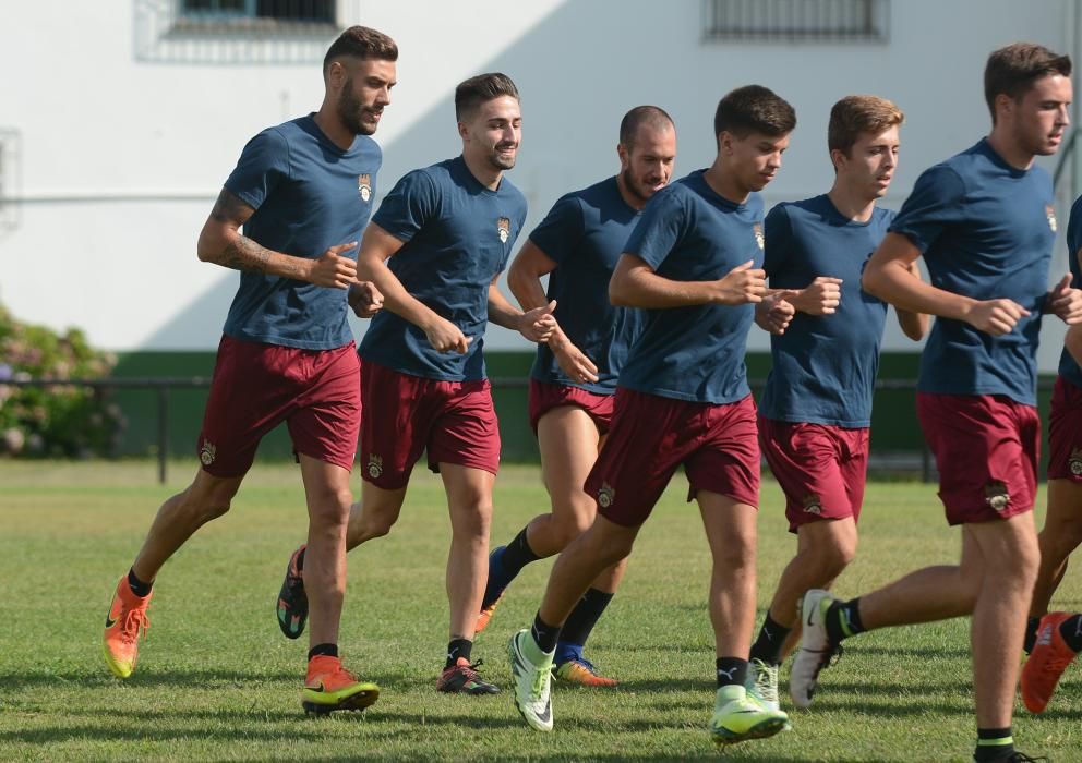 El Pontevedra prepara el derbi ante el Celta B