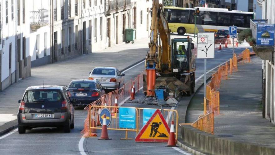 Las esperadas obras de reasfaltado provocarán cortes de tráfico esta semana en una de las arterias de Santiago