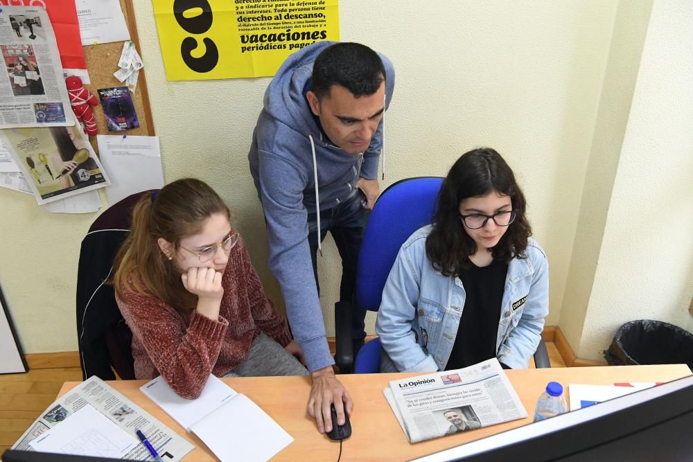 Alumnos del IES Pastoriza realizan un periódico